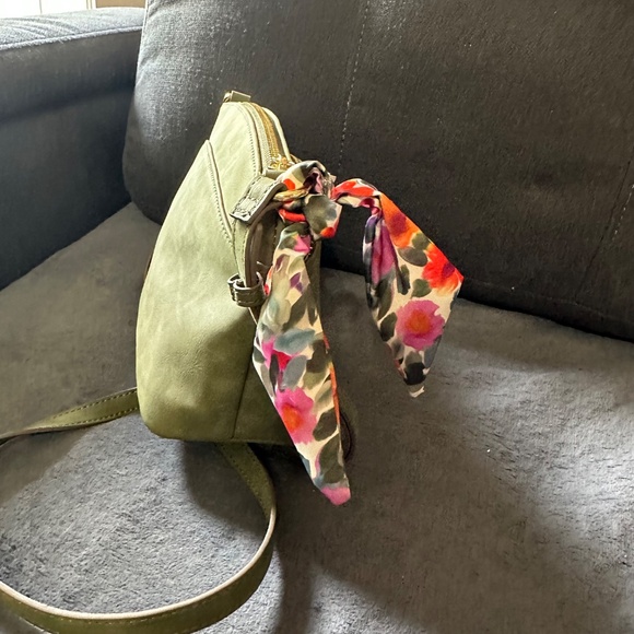 Nanette Lepore Crossbody Bag Purse Olive Green Faux Suede Adjustable Strap. - Picture 4 of 16